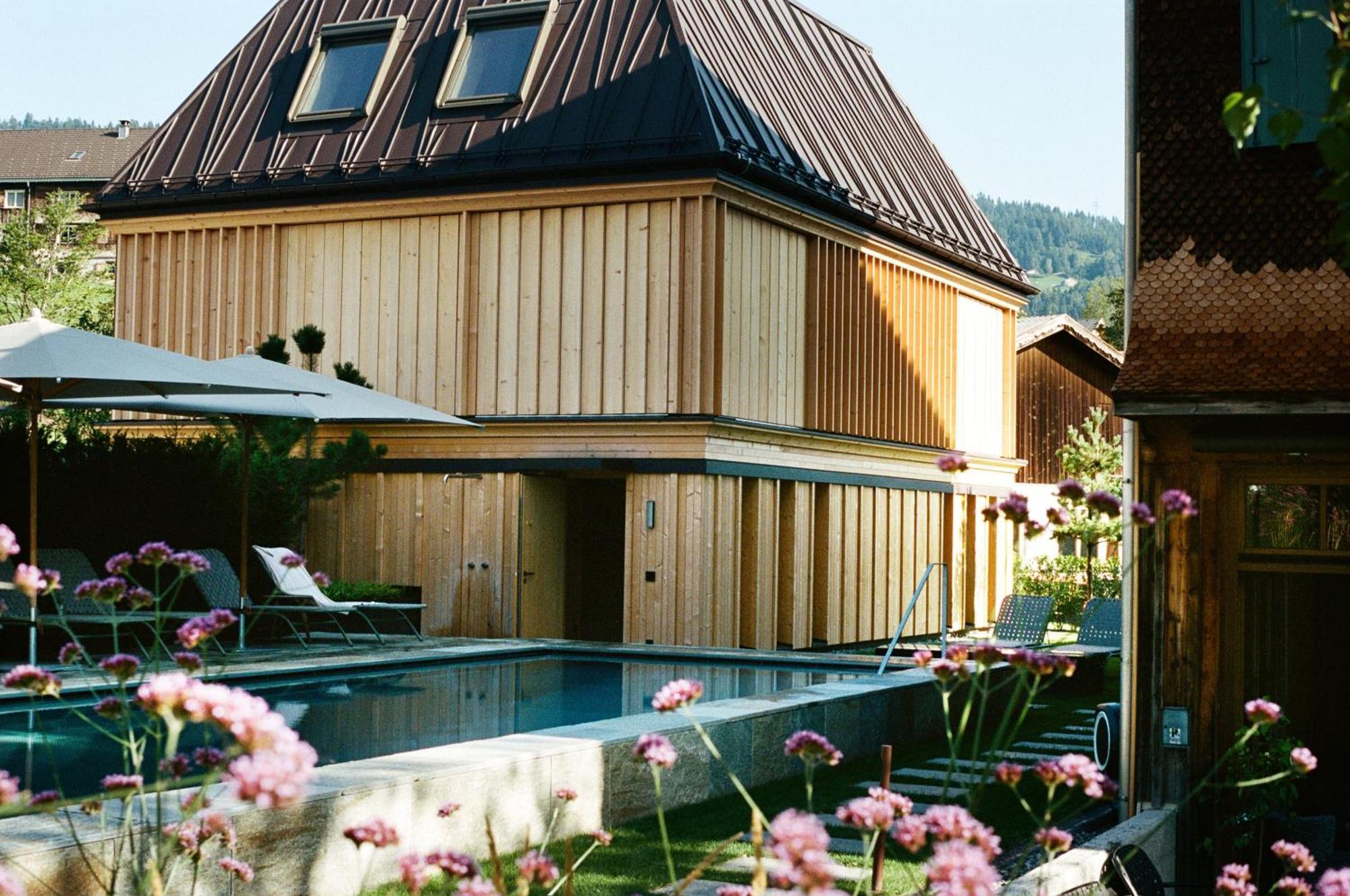 Hirschen - Fine Hotel, Restaurant & Spa Шварценберг-им-Брегенцервальд Экстерьер фото